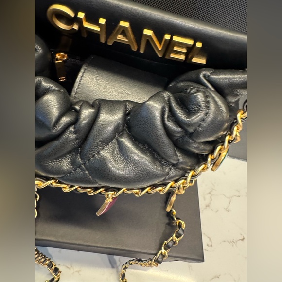 Chanel Makeup Bag crossbody purse chain CC black charm bucket bag pouch - Picture 4 of 13